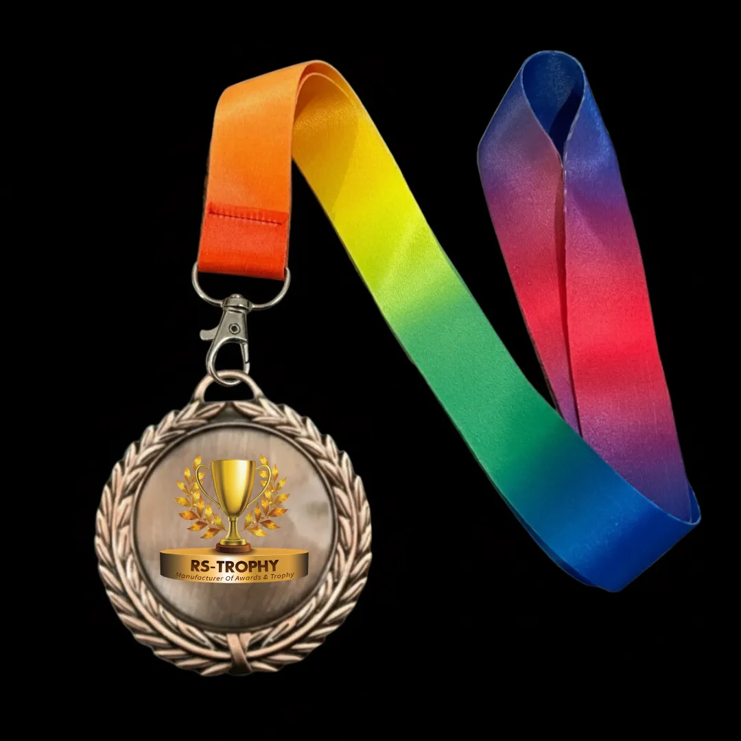 เหรียญรางวัลโลหะสีทองเเดงรมดำ